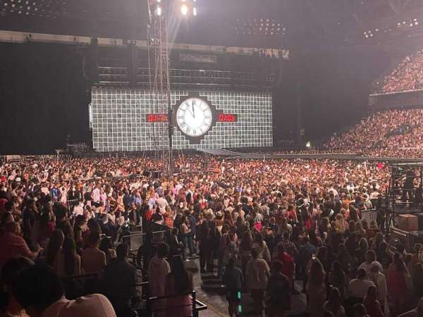 Paris La Défense Arena, section: 107, row: 12, seat: 26