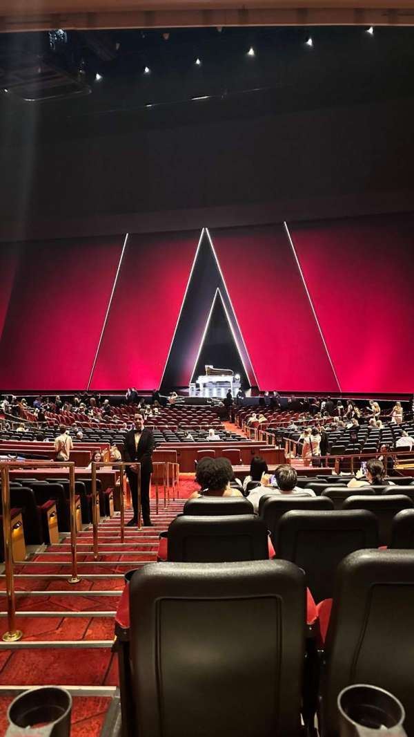 The Colosseum At Caesars Palace, section: 203, row: N, seat: 330