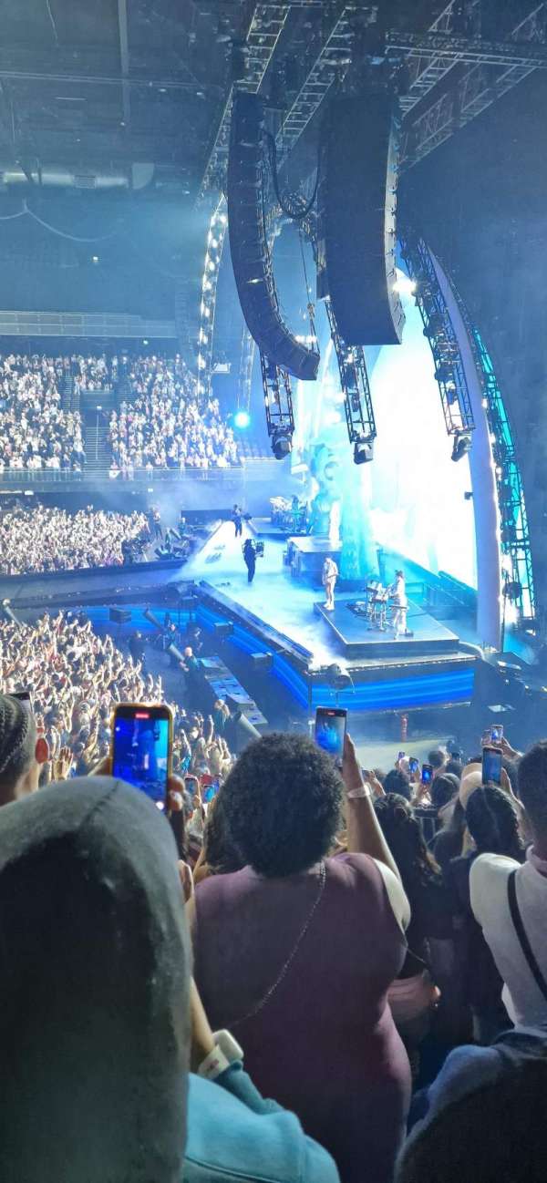Ziggo Dome, section: 102, row: 11, seat: 33