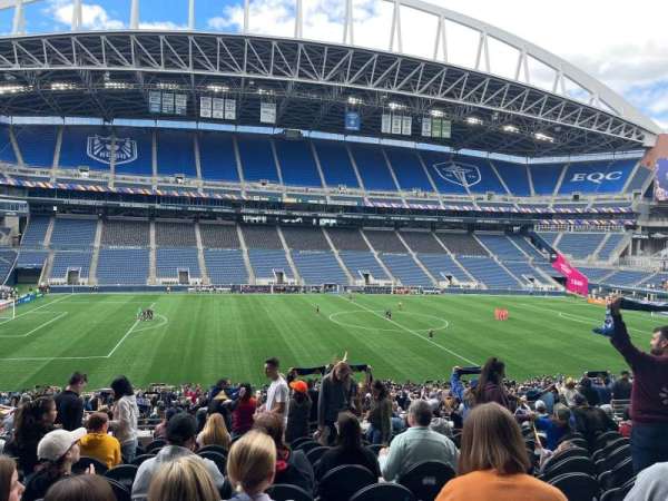 Lumen Field, section: 211, row: L, seat: 11