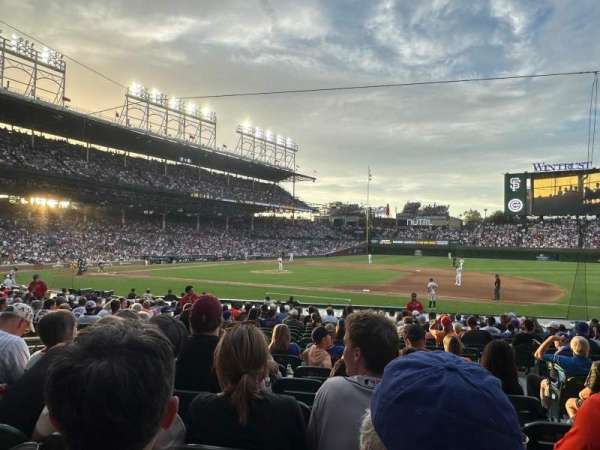 Wrigley Field, section: 125, row: 7, seat: 16