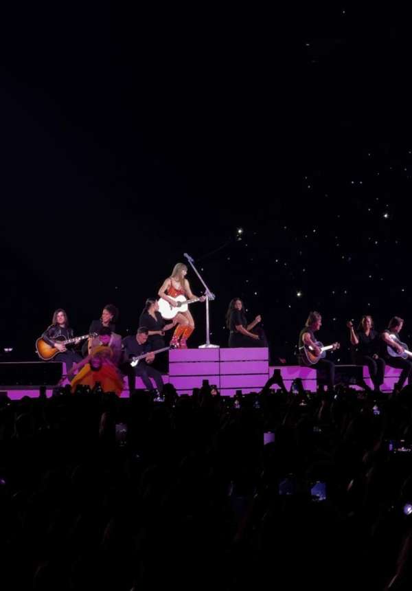 Paris La Défense Arena, section: 105, row: 5, seat: 21