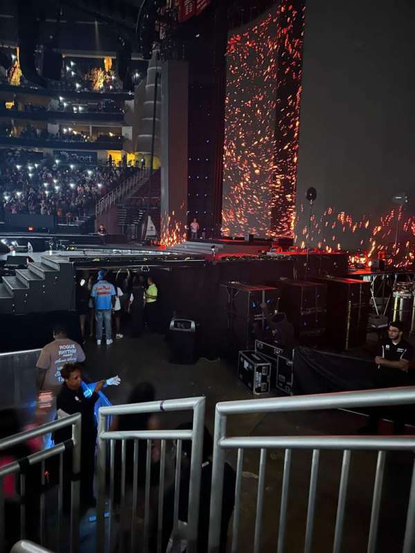 Toyota Center, section: 104, row: 5, seat: 1