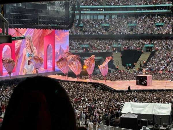 Wembley Stadium, section: 122, row: 44, seat: 296