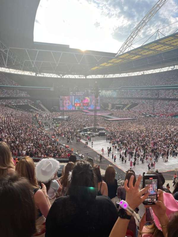 Wembley Stadium, section: 219, row: 6, seat: 125