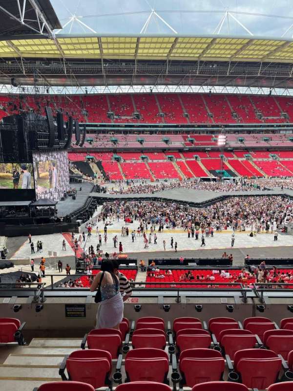 Wembley Stadium, section: 230, row: 7, seat: 87