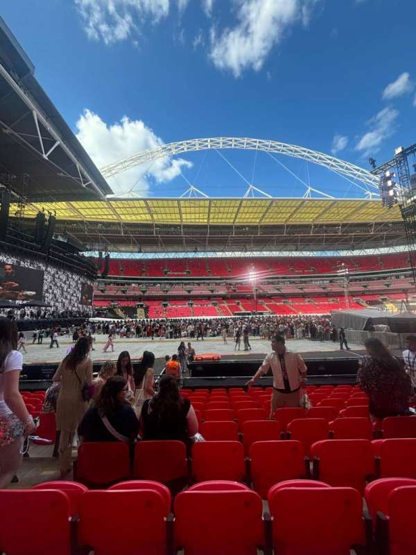 Wembley Stadium, section: 125, row: 11, seat: 66