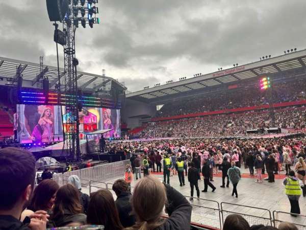 anfield, section: L8, row: 9, seat: 209