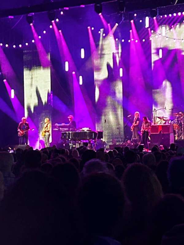 Leader Bank Pavilion, section: 4, row: G, seat: 6
