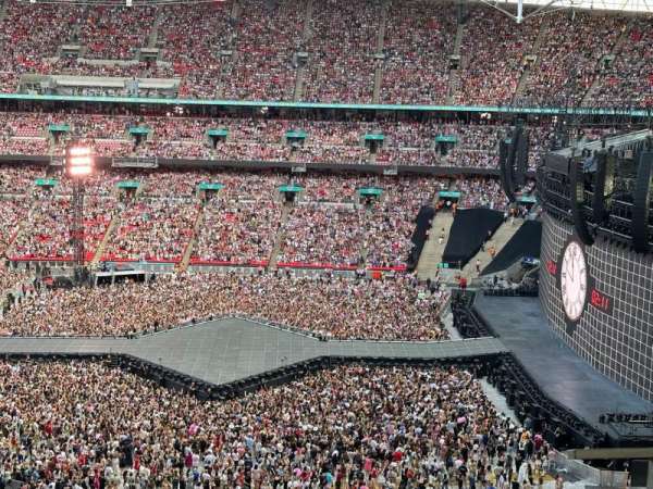 Wembley Stadium, section: 550, row: 3, seat: 321