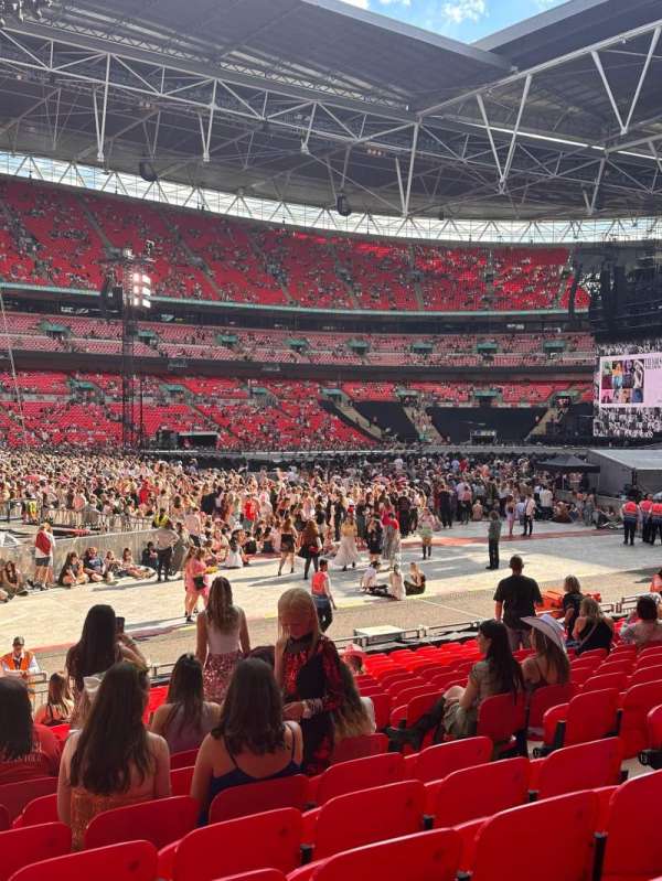 Wembley Stadium, section: 103, row: 18, seat: 33