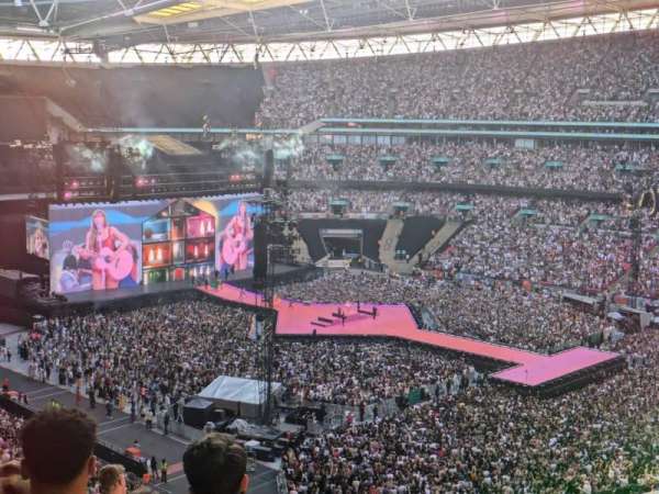 Wembley Stadium, section: 523, row: 7, seat: 284