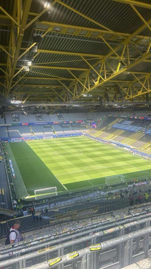 Signal Iduna Park, section: 80, row: 24, seat: 19