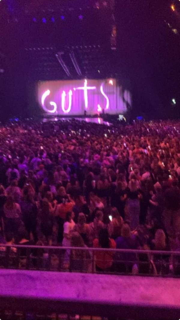 Ziggo Dome, section: 106, row: 1