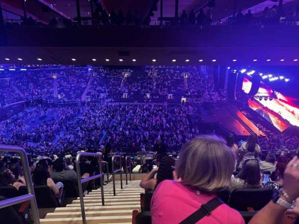 Madison Square Garden, section: 212, row: 19, seat: 1