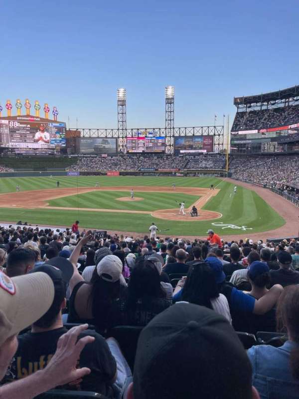 Rate Field, section: 135, row: 28, seat: 5