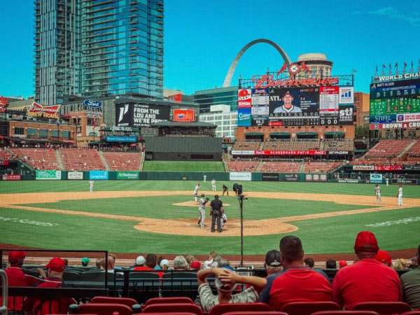 Busch Stadium, section: 150, row: 7, seat: 14