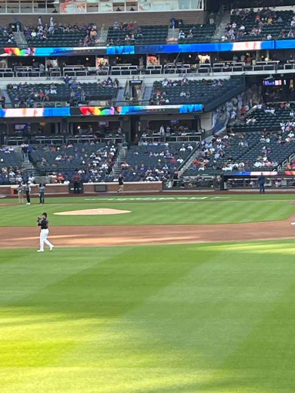 Citi Field, section: 101, row: 7, seat: 21