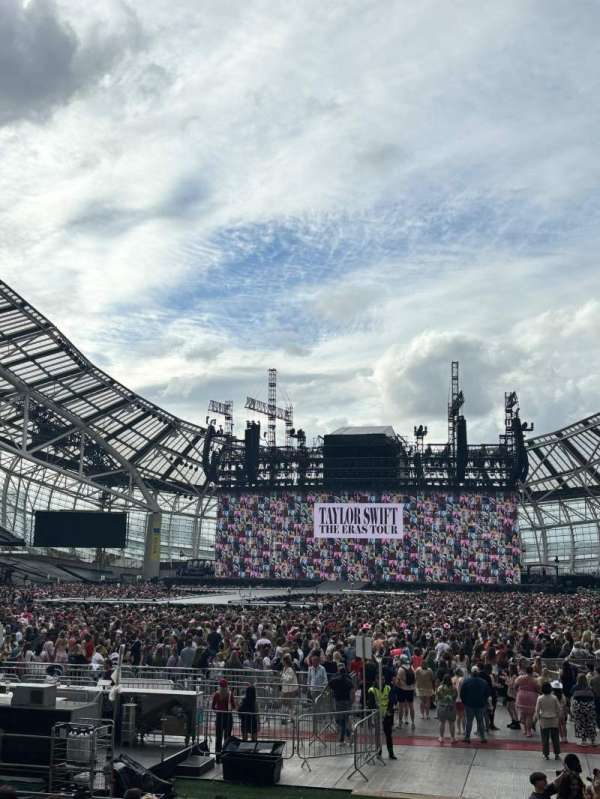 Aviva Stadium, section: 113, row: U, seat: 15