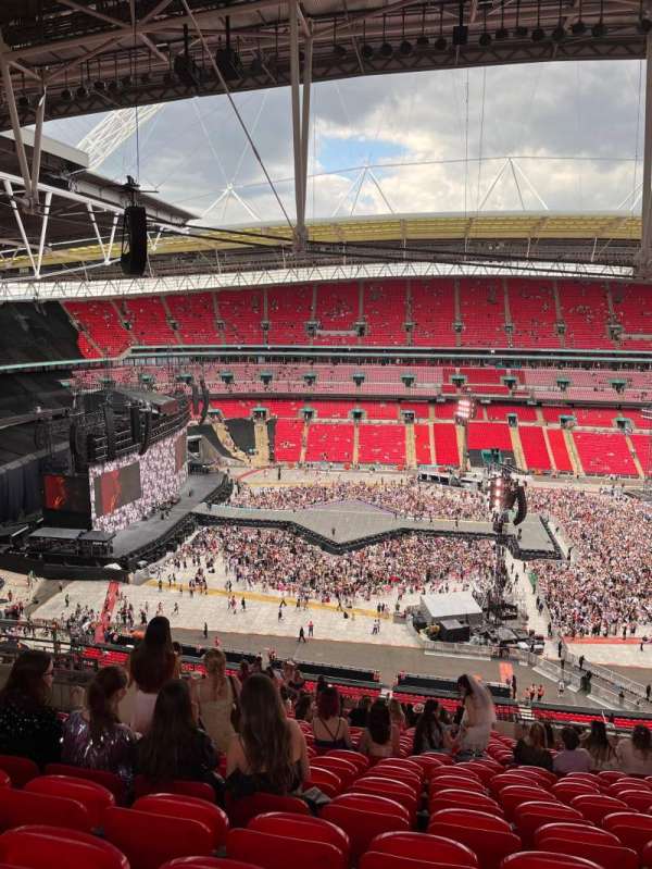 Wembley Stadium, section: 528, row: 27, seat: 34