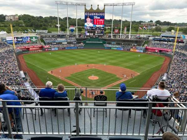 Kauffman Stadium, section: 420, row: T, seat: 9