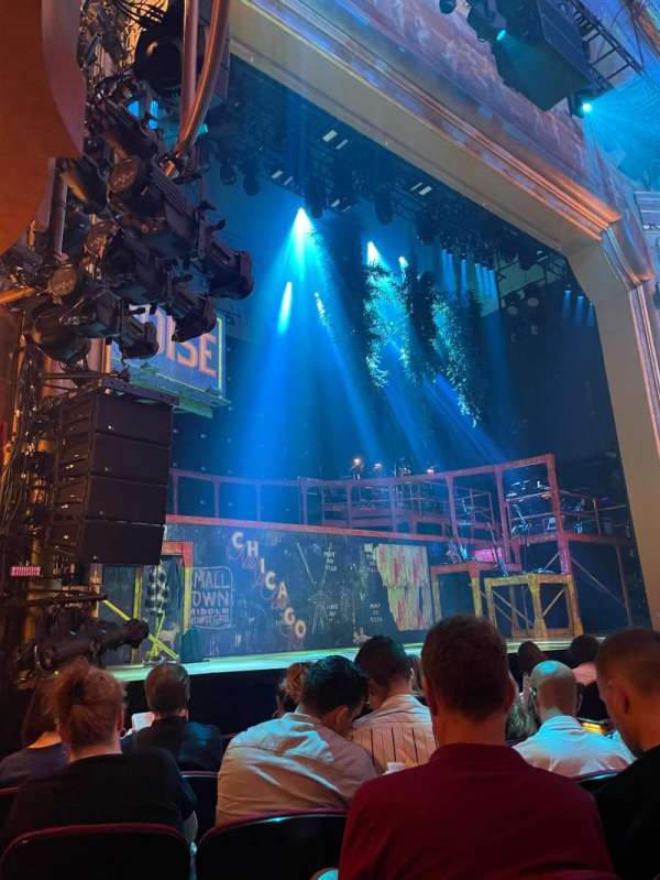 St. James Theatre, section: Orchestra L, row: G, seat: 17