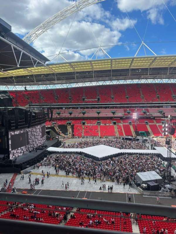 Wembley Stadium, section: 528, row: 1, seat: 51&52