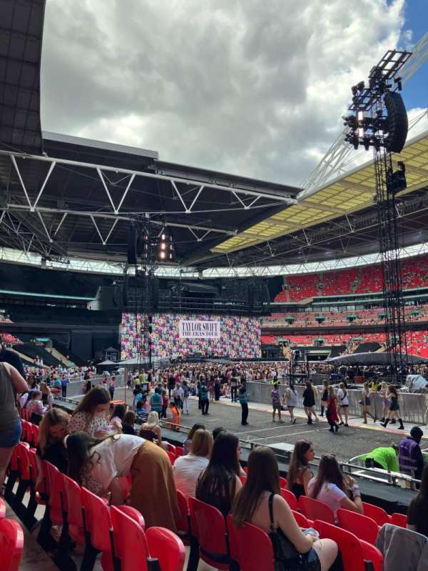 Wembley Stadium, section: 119, row: 9, seat: 214