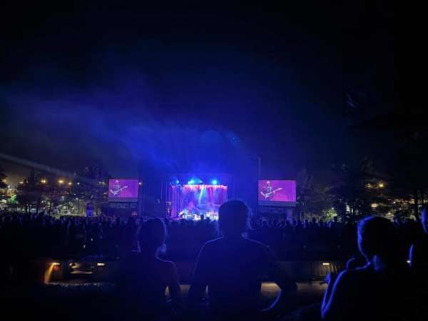 Toyota Amphitheatre, section: Lawn