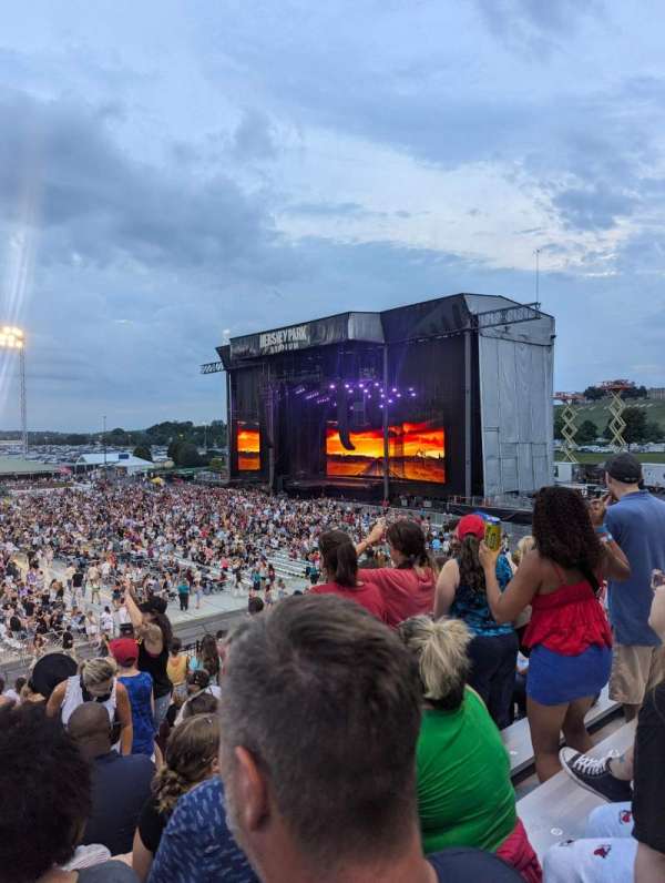 Hershey Park Stadium, section: 26, row: R, seat: 18