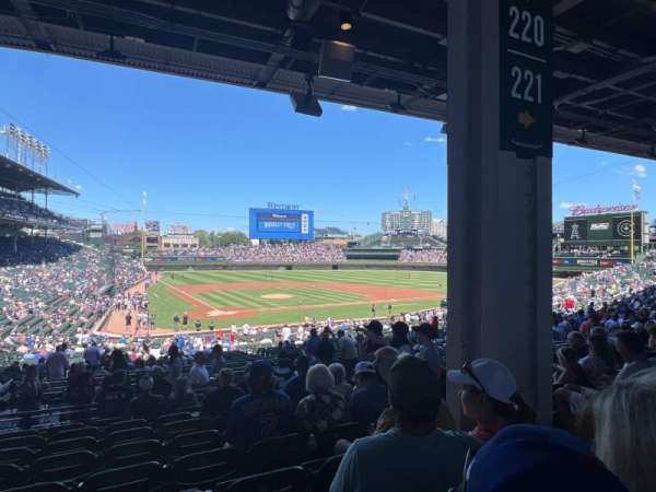 Wrigley Field, section: 220, row: 9, seat: 19