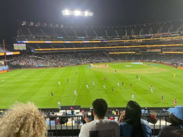 Citi Field, section: 337, row: 3, seat: 5
