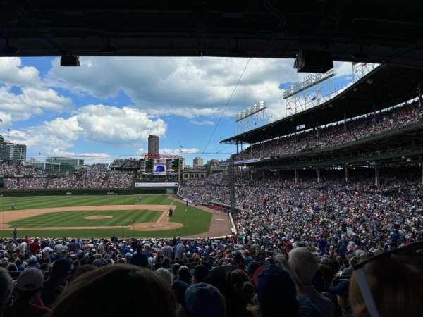 Wrigley Field, section: 214, row: 9, seat: 15