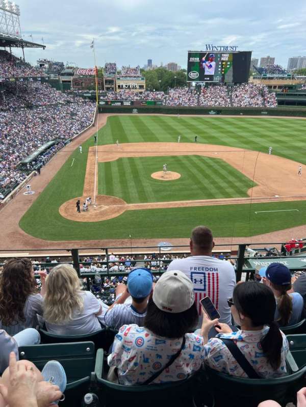 Wrigley Field, section: 322R, row: 4, seat: 5
