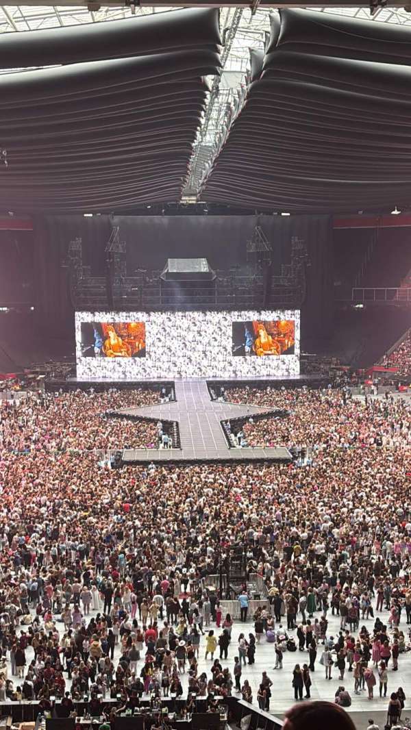 Johan Cruijff ArenA, section: 428, row: 10, seat: 245