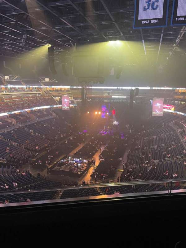 Kia Center, section: 215, row: 2, seat: 15