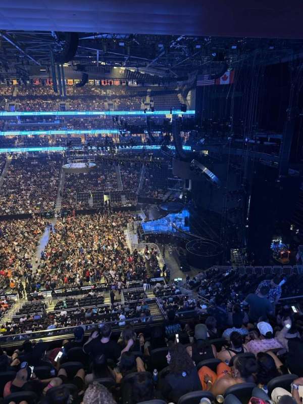 Climate Pledge Arena, section: 213, row: A, seat: 7