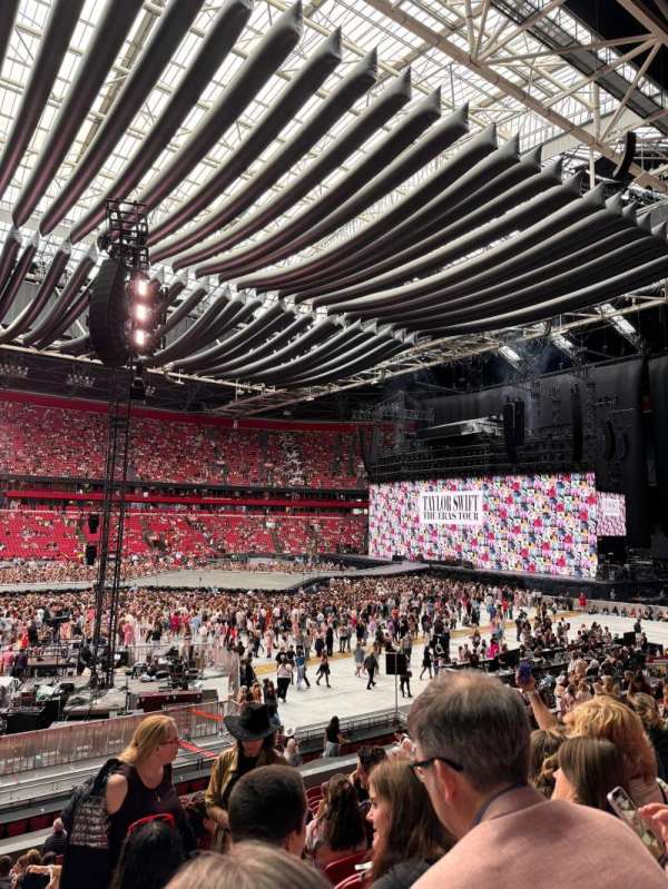 Johan Cruijff ArenA, section: 121, row: 17, seat: 189