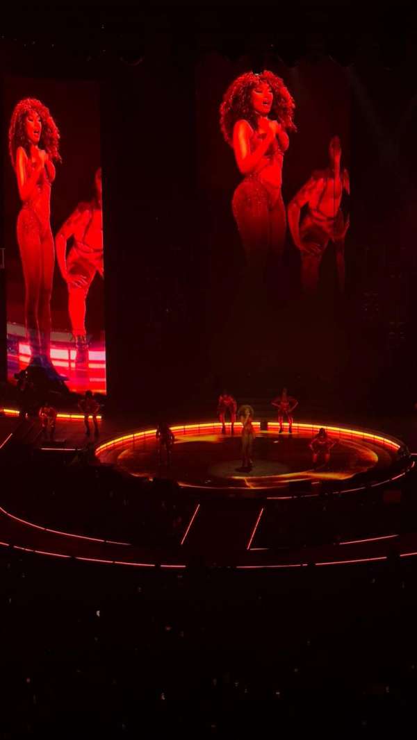 State Farm Arena, section: 214, row: H, seat: 25