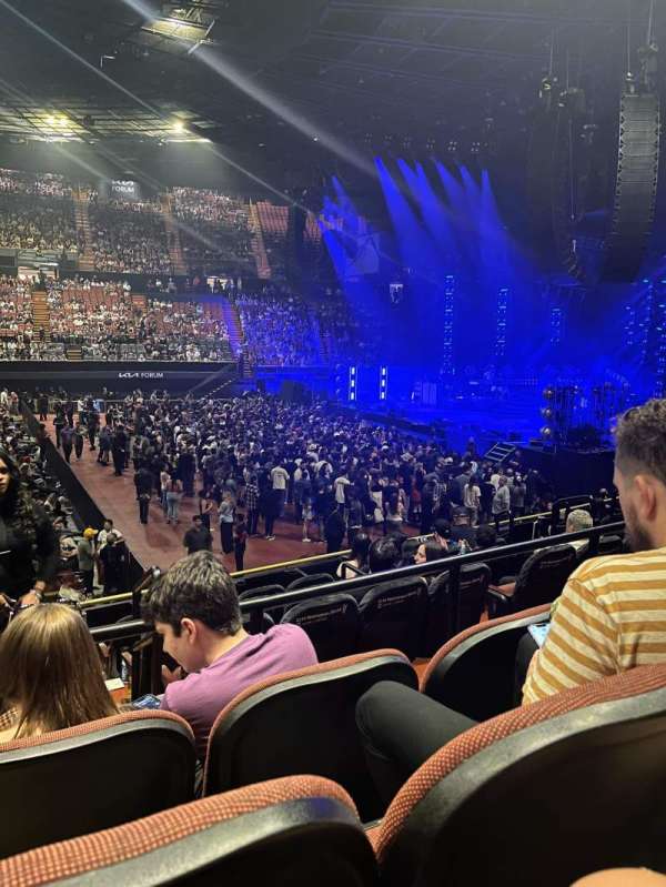 Kia Forum, section: 110, row: 8, seat: 1-2