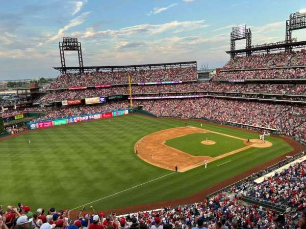 Citizens Bank Park, section: 431, row: 1, seat: 4