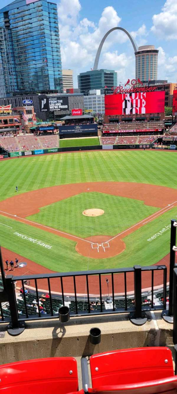 Busch Stadium, section: 350, row: 3, seat: 17