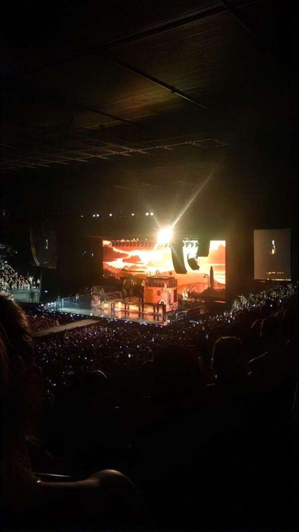 Rod Laver Arena, section: UPPER, row: DD, seat: 394