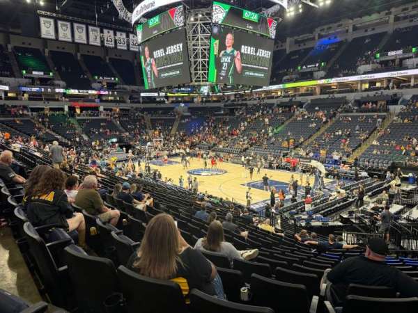 Target Center, section: 106, row: R, seat: 14