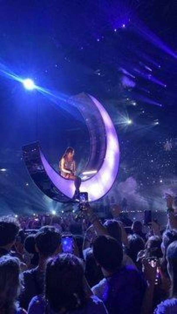 Uber Arena, section: Floor