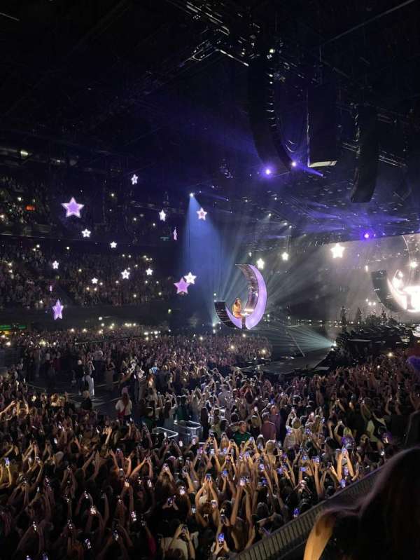 Ziggo Dome, section: 103, row: 2, seat: 8