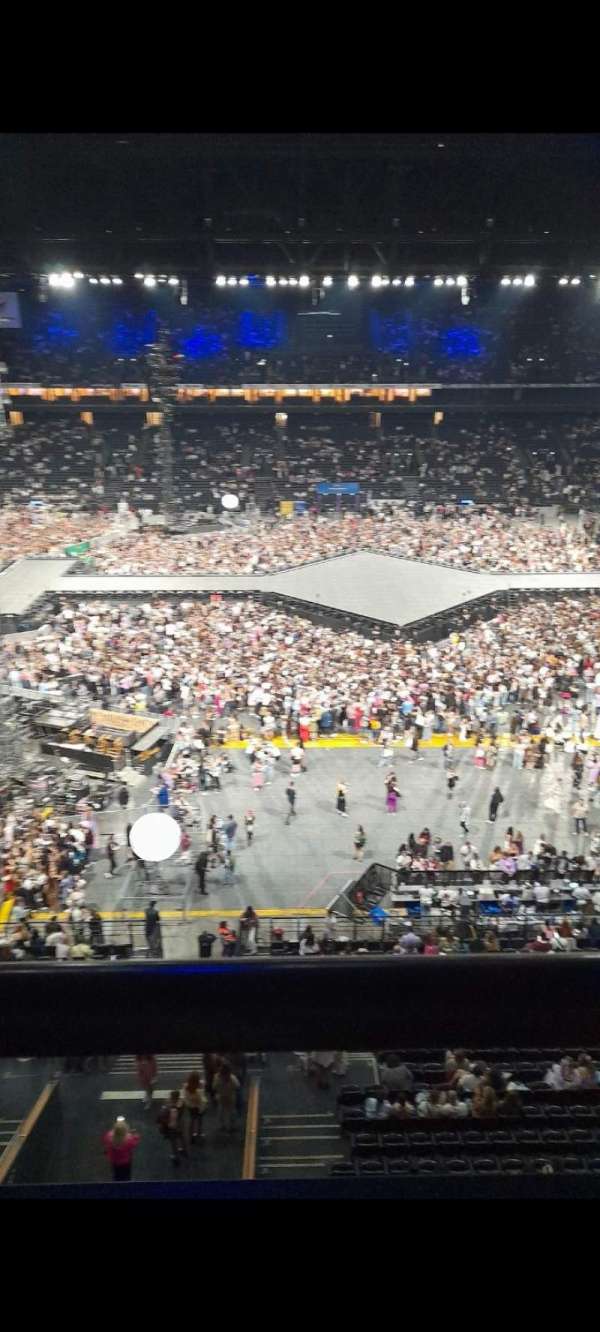 Paris La Défense Arena, section: 418, row: 63, seat: 29