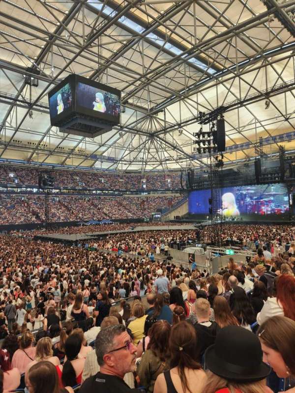 Veltins-Arena, section: D1, row: 10, seat: 28