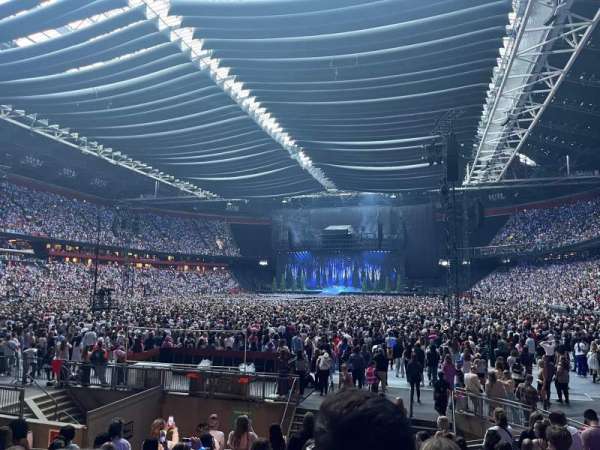 Johan Cruijff ArenA, section: 125, row: 6, seat: 39