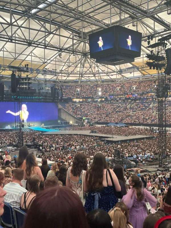 Veltins-Arena, section: L, row: 21, seat: 13